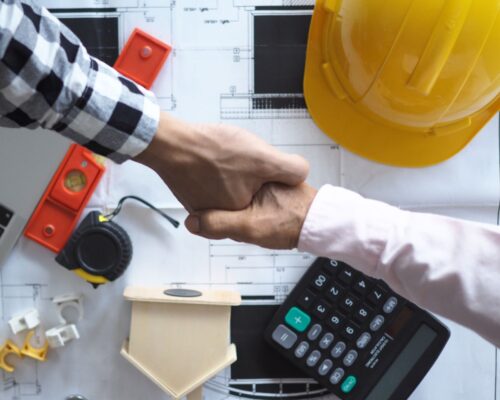 5 Essential Contract Elements to Discuss with Your Home Addition Contractor