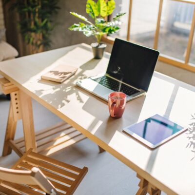 5-reasons-why-adus-are-the-perfect-solution-for-work-from-home-offices